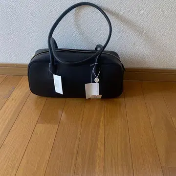 오우렌티 프레임워크 가로 숄더백 블랙