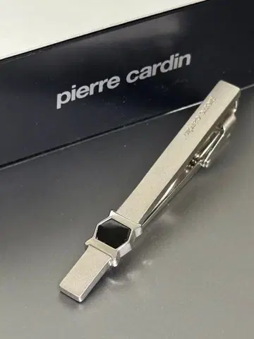 피에르 가르뎅 넥타이핀