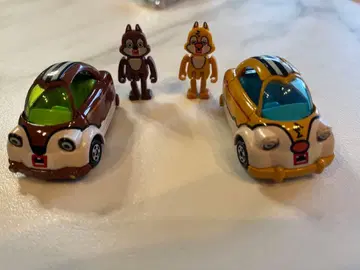 토미카 디즈니 저연비 칩 & 데일 각각 탈 수 있는 마이카 세트