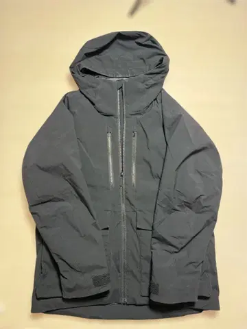 유니클로 하이브리드 다운 후드티 블랙 M