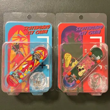 RofJ 한정판 스케이트보드 키체인 키링 키루아 타오파이파이