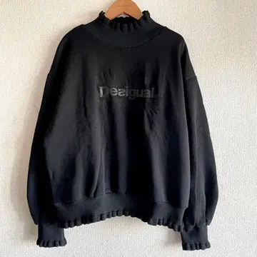 Desigual 로고 블랙 하이넥 맨투맨 속기모 트레이닝복 L