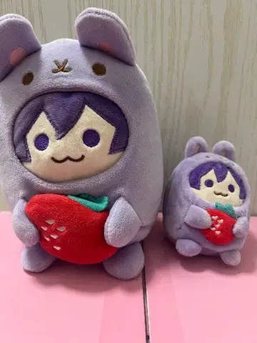 나나모리. 봉제 인형 2개