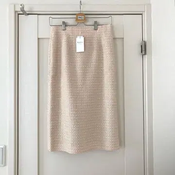 새상품 투모로우랜드 보르지 믹스얀 트위드 I라인 스커트 36