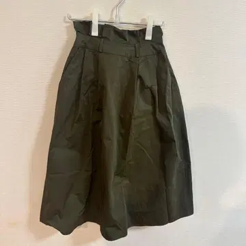 JOHNBULL 올리브색 플레어 스커트 지퍼 포함