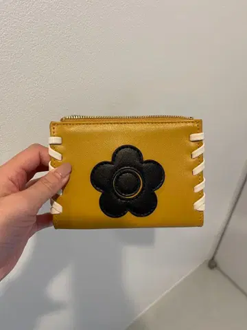 마리콴트 파우치