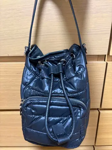 퀼팅 나일론 숄더백