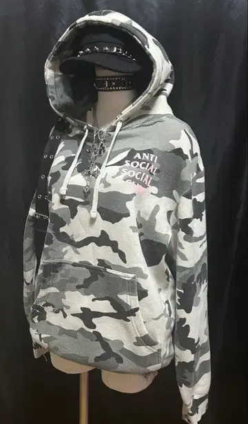 ANTI SOCIAL SOCIAL CLUB 카모플라주 패턴 맨투맨