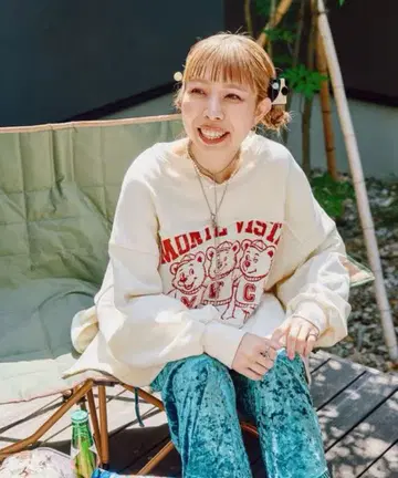 새상품 니코앤드 [Make stuff'25] aimi 로고 스웨트