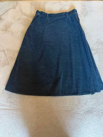 45rpm 45R 코듀로이 플레어 스커트 무릎 기장 다크 블루