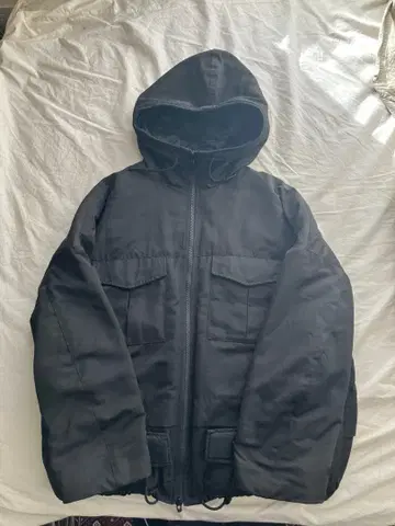 (12/28까지의 가격) 엔지니어드 가먼츠 다운 콜라보