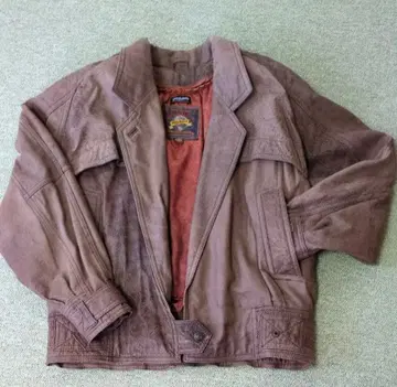 브라운 가죽 자켓 버튼 포함