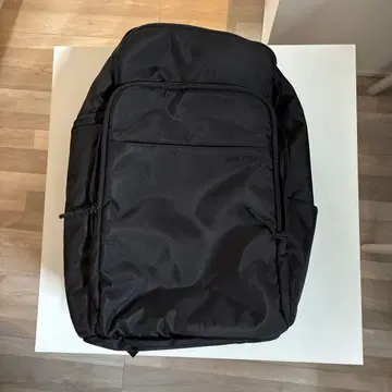 BATEN 블랙 백팩