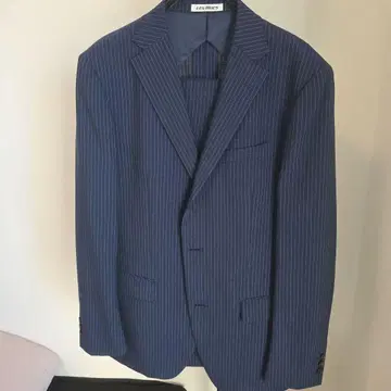 네이비 스트라이프 비즈니스 정장