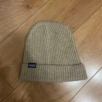 patagonia 베이지 계열 니트 모자