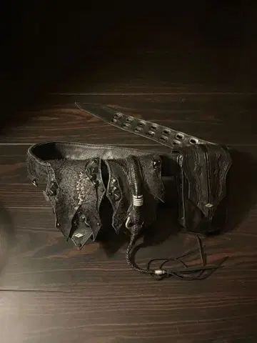 kmrii 바디백 웨스트 파우치