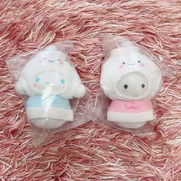 산리오 치비토모 시크릿 키링 눈의 정령 코기뮨 시나모롤