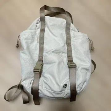 lululemon 화이트 백팩