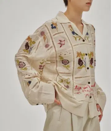 todayful EmbroideryPatchworkShirts 에크루