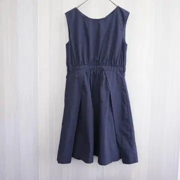 AG 미니 원피스 플레어 스커트 슬리브리스 네이비 프리 사이즈