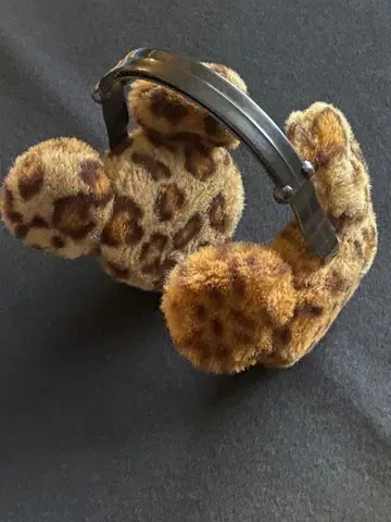 디즈니랜드 시 한정판 레오파드 무늬 귀도리