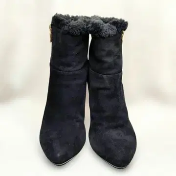 DIANA 블랙 퍼 장식 힐 부츠 23.5cm