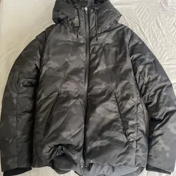 주말 가격 INHERIT 카모플라쥬 다운 인하리트 블랙