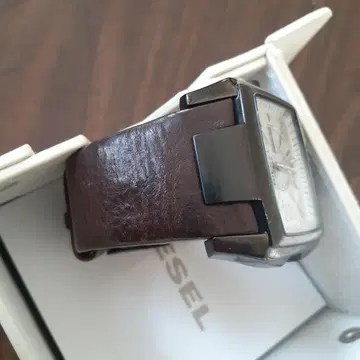 확인 이미지입니다 손목시계