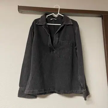 코스 COS 데님 긴팔 슬릿 셔츠 블랙 그레이 34