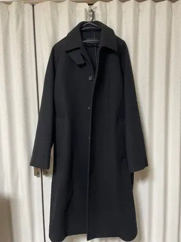 블랙 체스터 코트 단추식