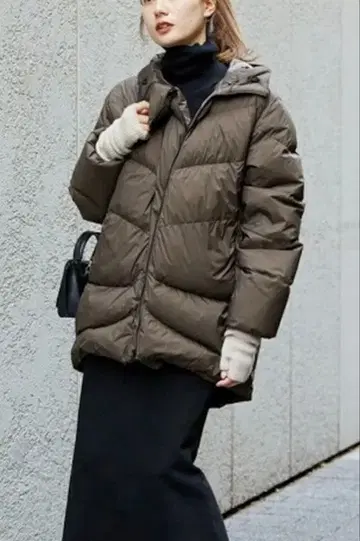 [ GOLDWIN ] 별주 HOODED 다운 코트 브라운