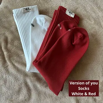 Version of you socks 2 pairs