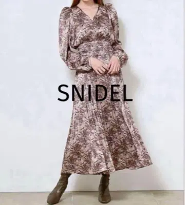 [새상품급] SNIDEL 자카드 프린트 원피스 꽃무늬 A라인 퍼프 슬리브