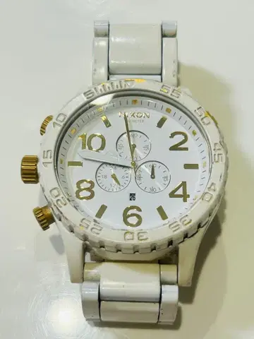 NIXON 화이트 손목시계 배터리 새상품