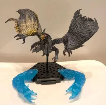 몬스터 헌터 혼돈에 신음하는 고아 마가라 피규어