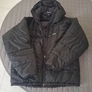 Patagonia 블랙 다운 자켓 XL