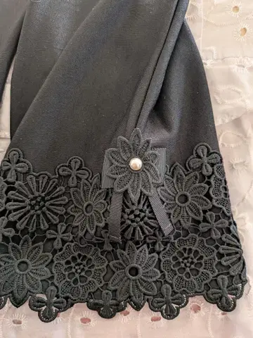 미사용 새상품 슈퍼 뷰티 밑단 레이스 리본 속기모 팬츠 40