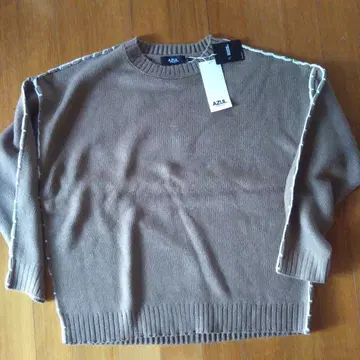 AZUL 베이지 니트 / L 사이즈 미착용 새상품