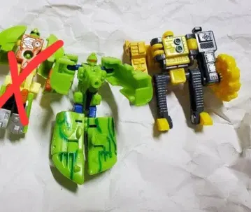 이름을 알 수 없는 트랜스포머 마이크론?