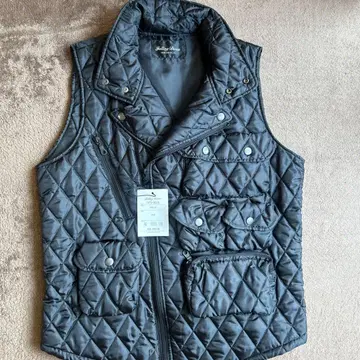 미사용 새상품 택 포함 Falling Bones 블랙 다운 베스트 40