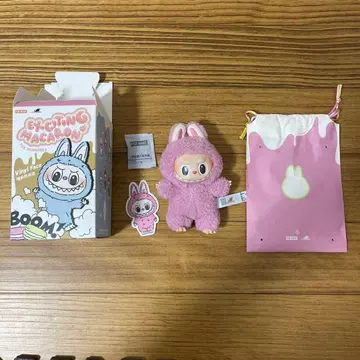 POP MART 마카롱 라브브 Lychee Berry