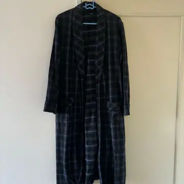 g.v.g.v 네이비 체크 롱 가운 코트