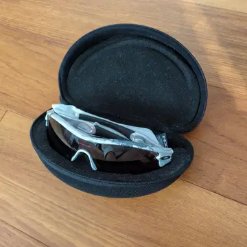 Oakley 매장 전시품 (노후화 있음)