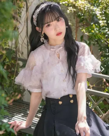 ROJITA 로지타 꽃무늬 시어 탑