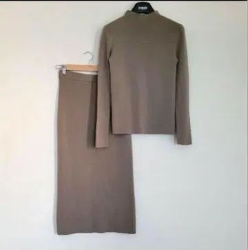 United Arrows 모카 니트 셋업