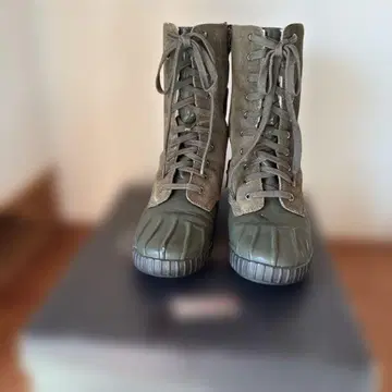 콜한 올리브 그린 스웨이드 부츠