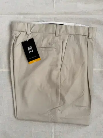 [ 택 포함 새상품 ] 타이거우즈 Nike ( 베이지 / 사이즈 30 )