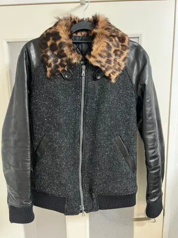 백래시/라이더스형 블루종/표범 무늬