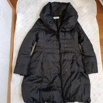 블랙 다운 코트