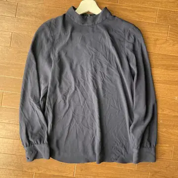 띠어리 럭스 네이비 블라우스